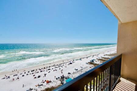 The Oyster By Brightwild-Beachfront Condo Destin Bagian luar foto