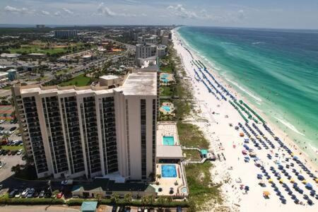 The Oyster By Brightwild-Beachfront Condo Destin Bagian luar foto