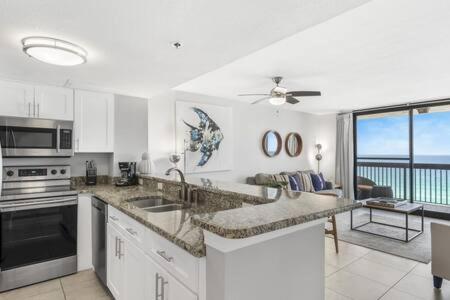 The Oyster By Brightwild-Beachfront Condo Destin Bagian luar foto